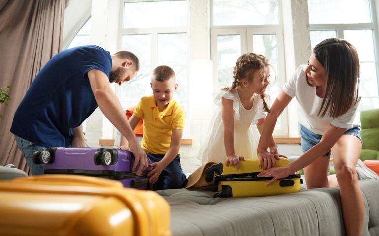 Premières séparations parents-enfants 